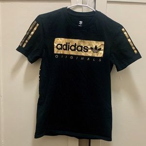 Adidas T-Shirt